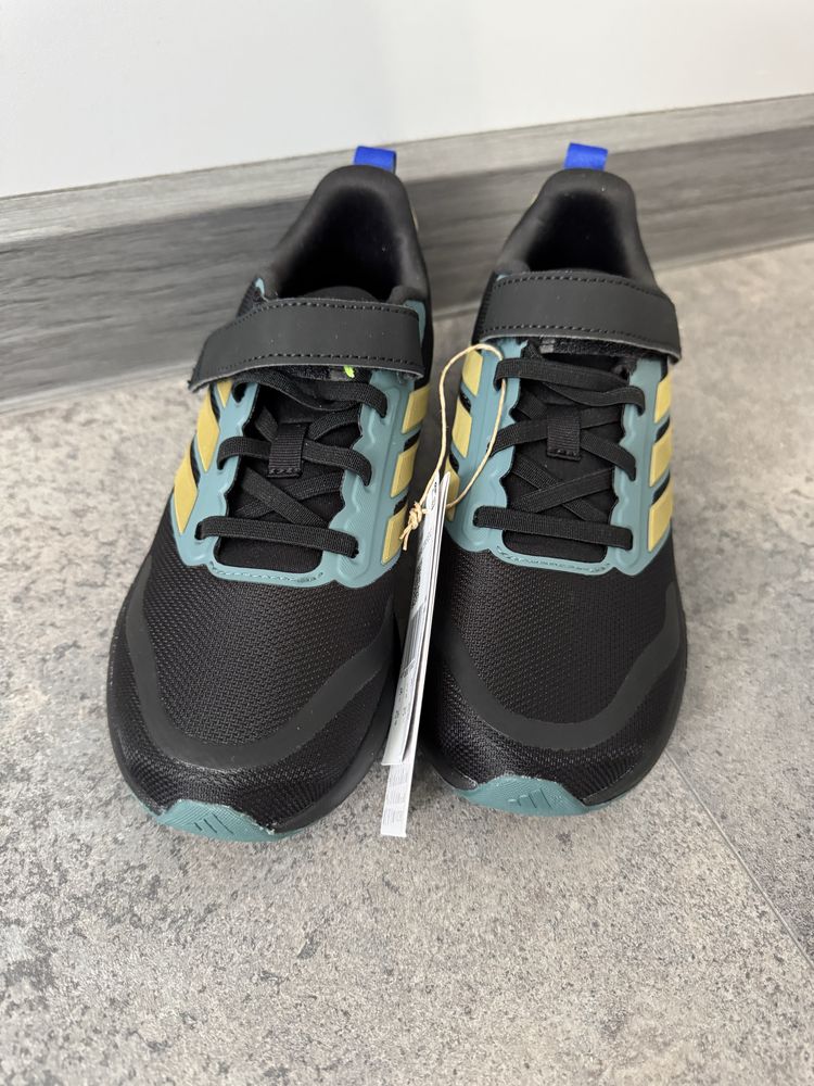 Маратонки Adidas 34 размер