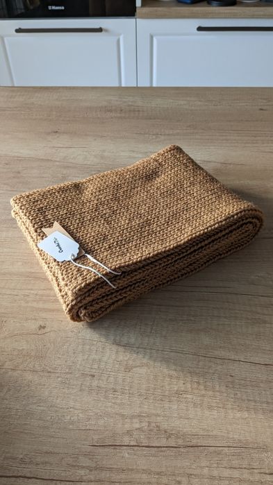 NOU- Fular lung crosetat din fir acrilic