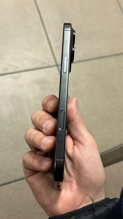 Iphone 16 pro max 256 gb black titanium