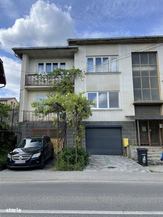 Apartament 104mp, cu 3 camere, grădină și garaj, în zona Sinagogii