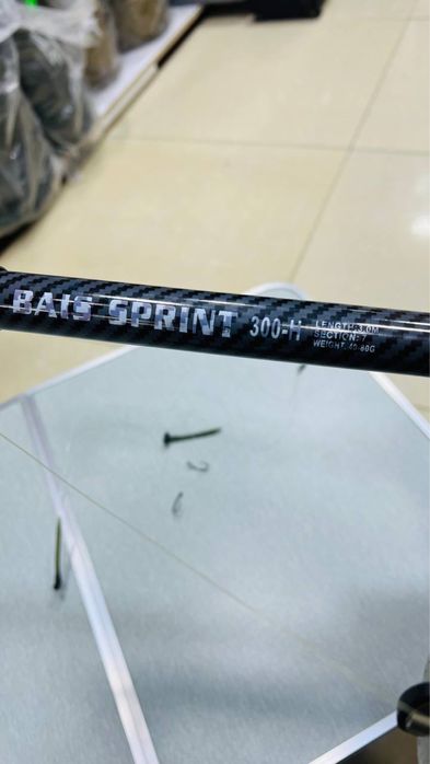 Baliq tutish uchun tayyor qarmoq. Yangi