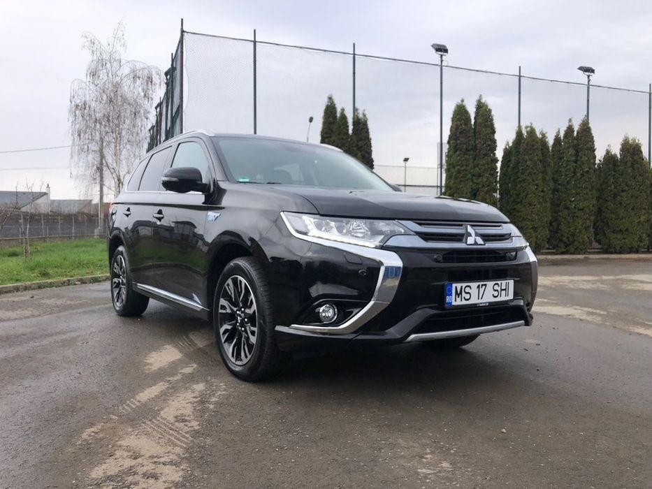 Mitsubishi Outlander Mitsubishi Outlander Plug IN PHEV Hibrid