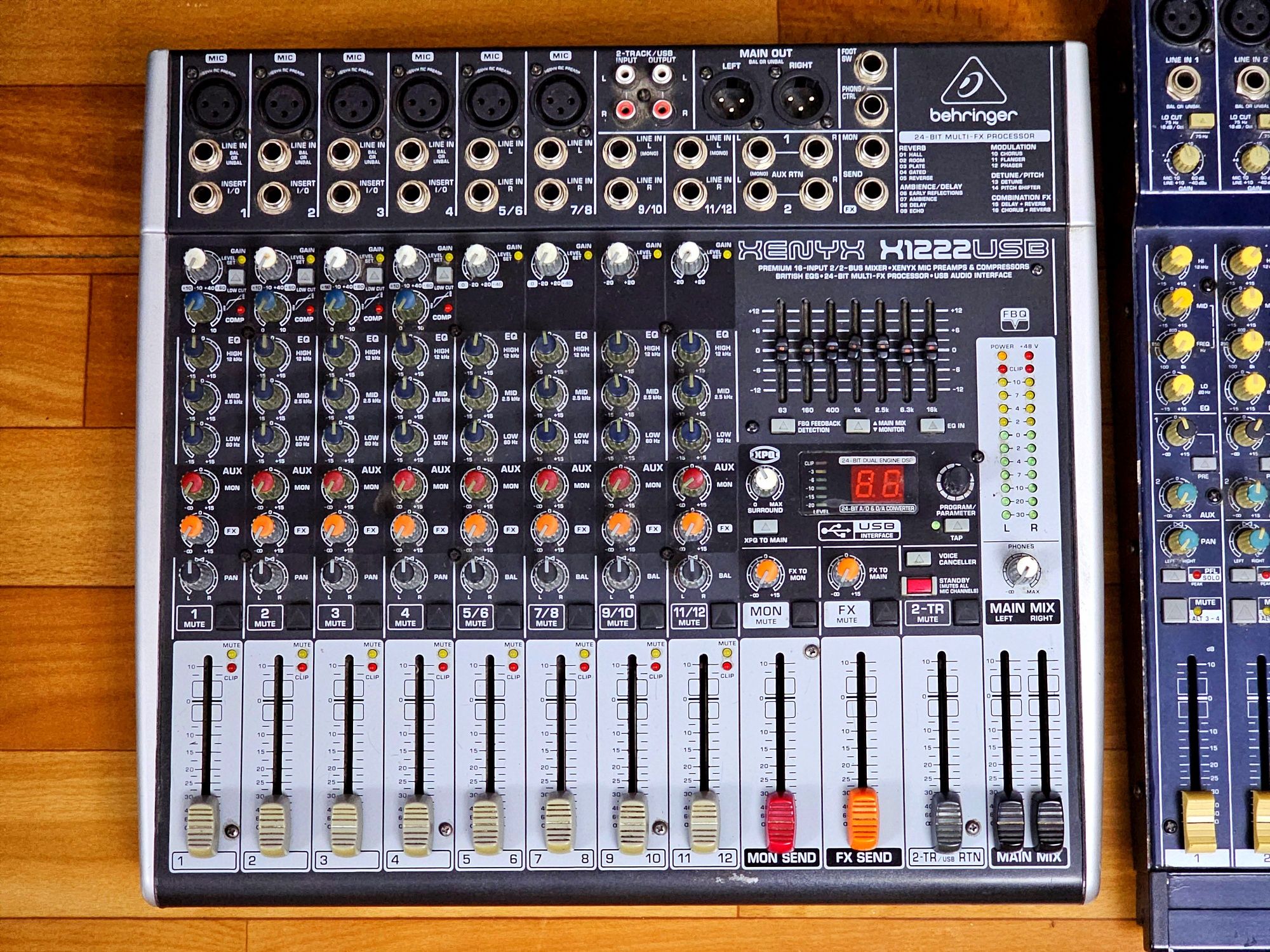 Нерабочие микшерные пульты BEHRINGER