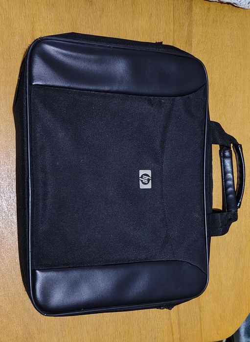 Vând geanta laptop HP
