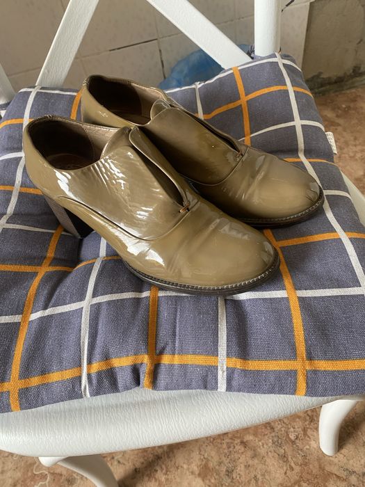 Туфли женские, лакированые