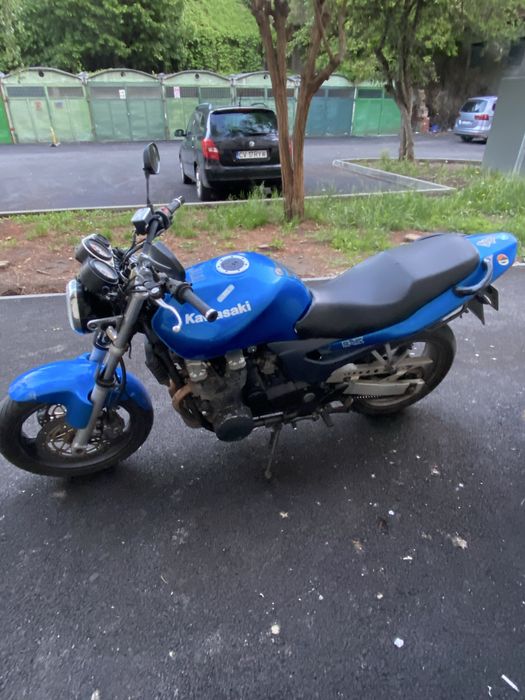 Vând kawasaki zr7 limitat la A2