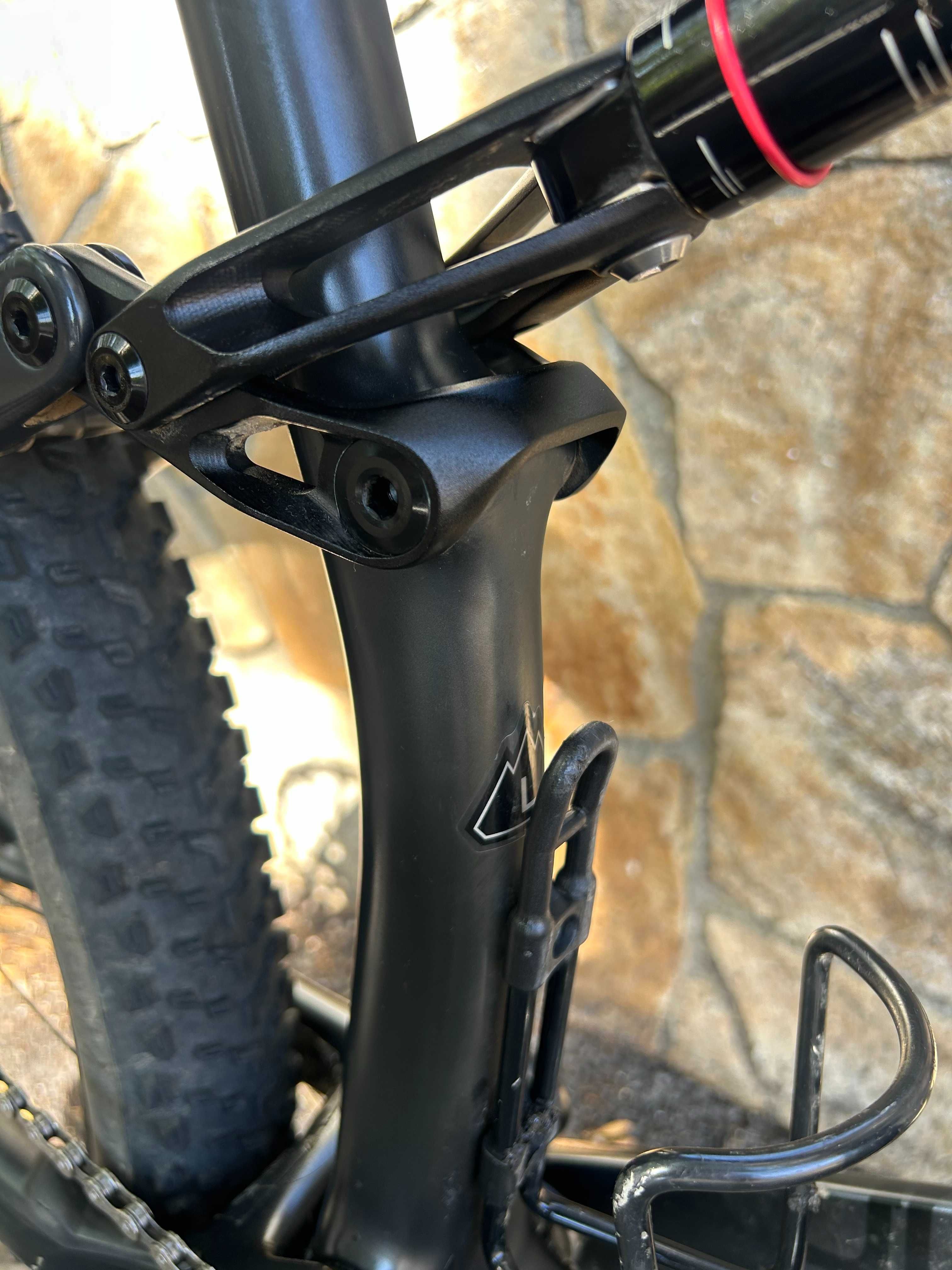 Велосипед Specialized 2022 Epic EVO Comp L 29" Full Carbon