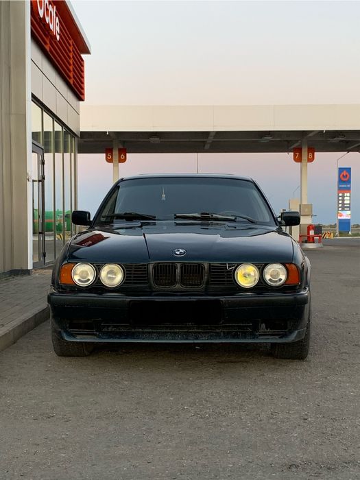 Продам BMW 525 е34
