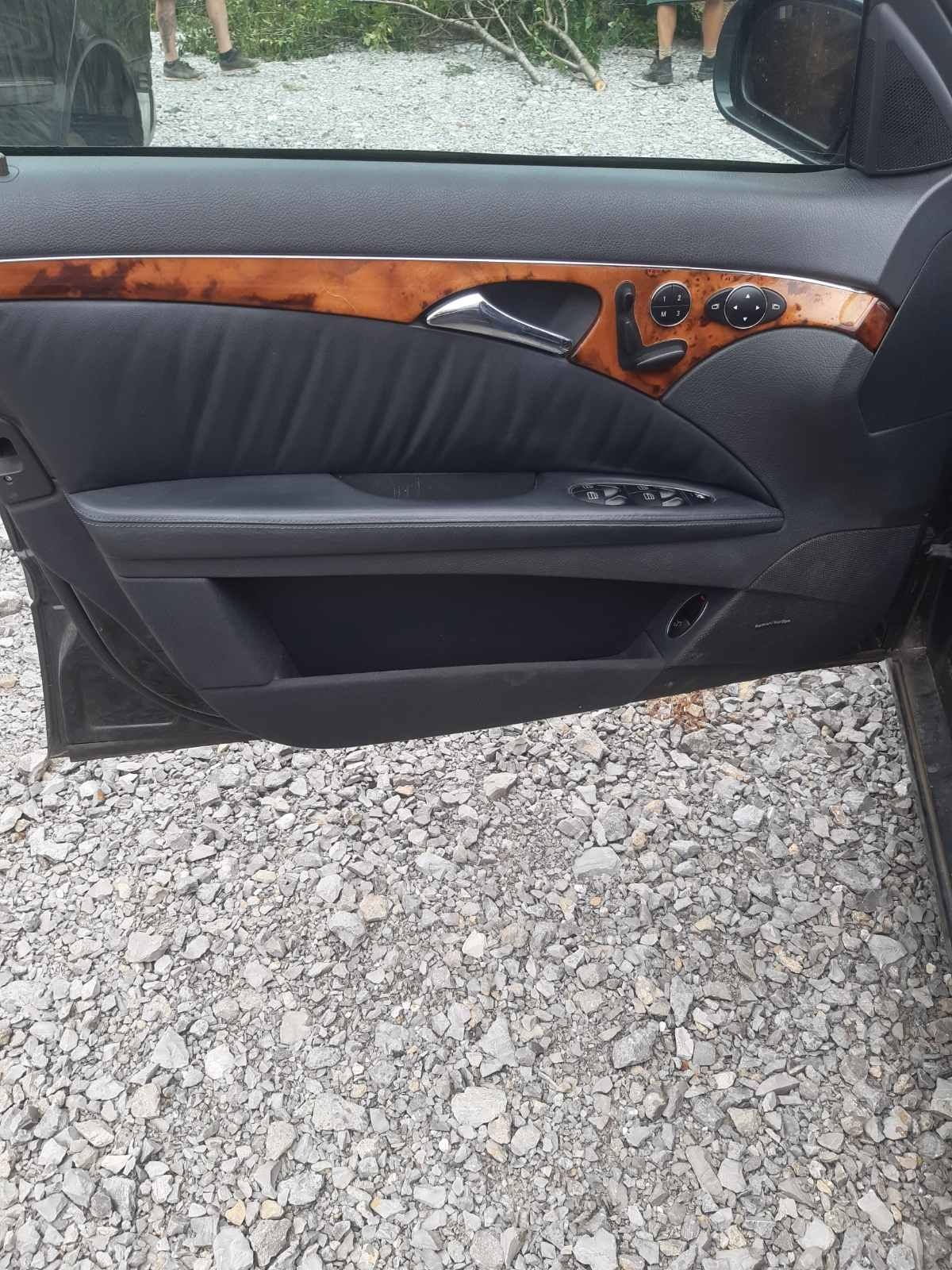 Кожен салон Мерцедес w211 комби