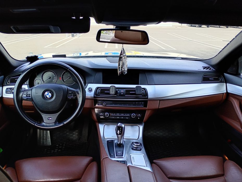 BMW f11 2.0 184cp an 2010