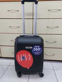 Нов Куфар за ръчен багаж, 40*30*20 см, с махащи се колела