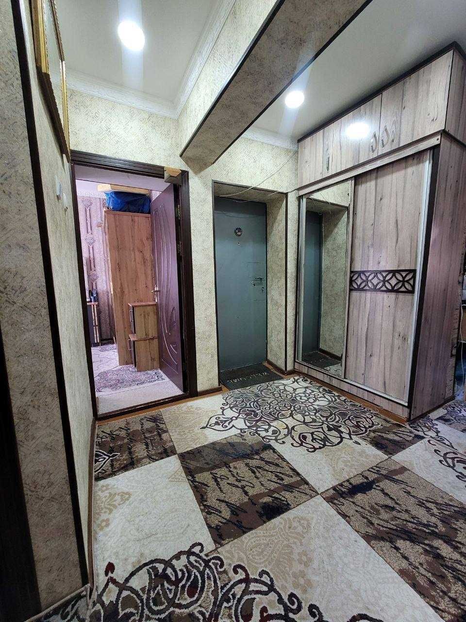 СРОЧНО !! Продается квартира в Яшнабаде 3/3/4 ( 70 кв/м ) Тузел 1