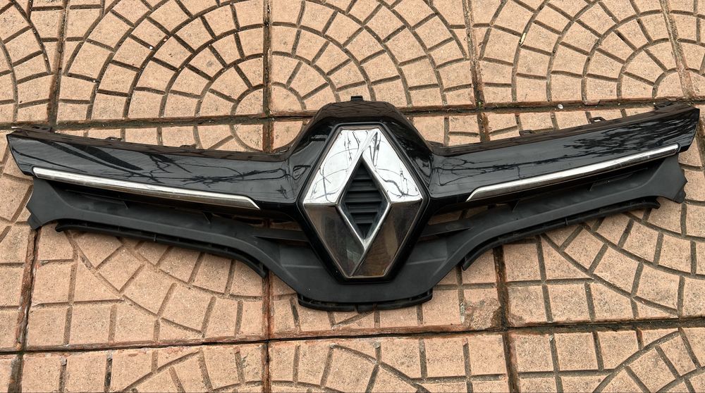 Решетка с емблема за Renault Megan 3