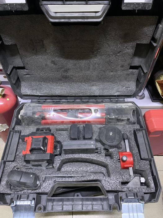 Лазерный уровень в кейсе |Брат Маркет