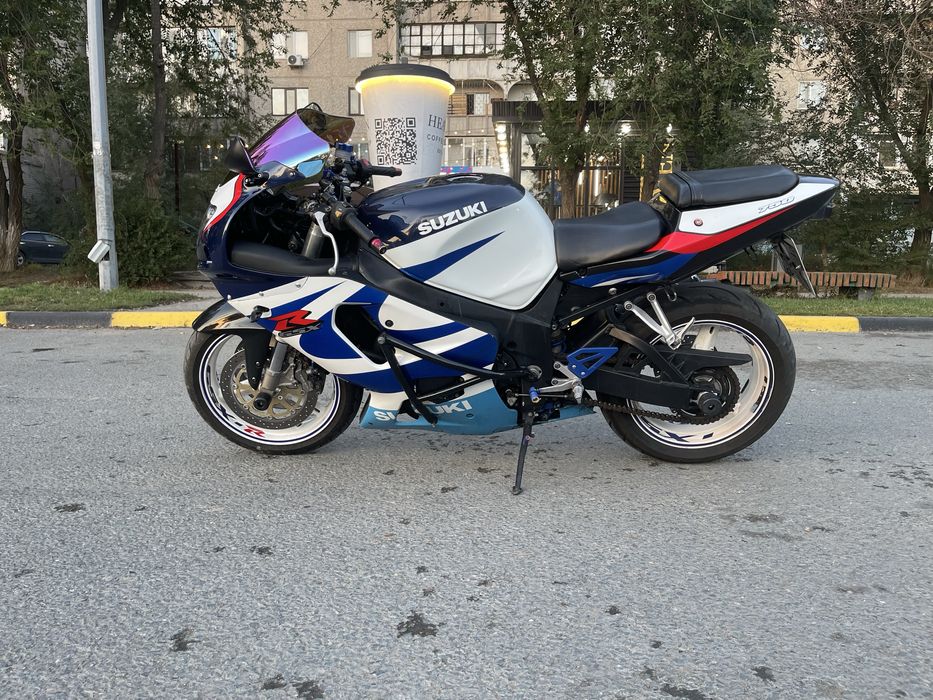 Мотоцикл Suzuki GSXR 750