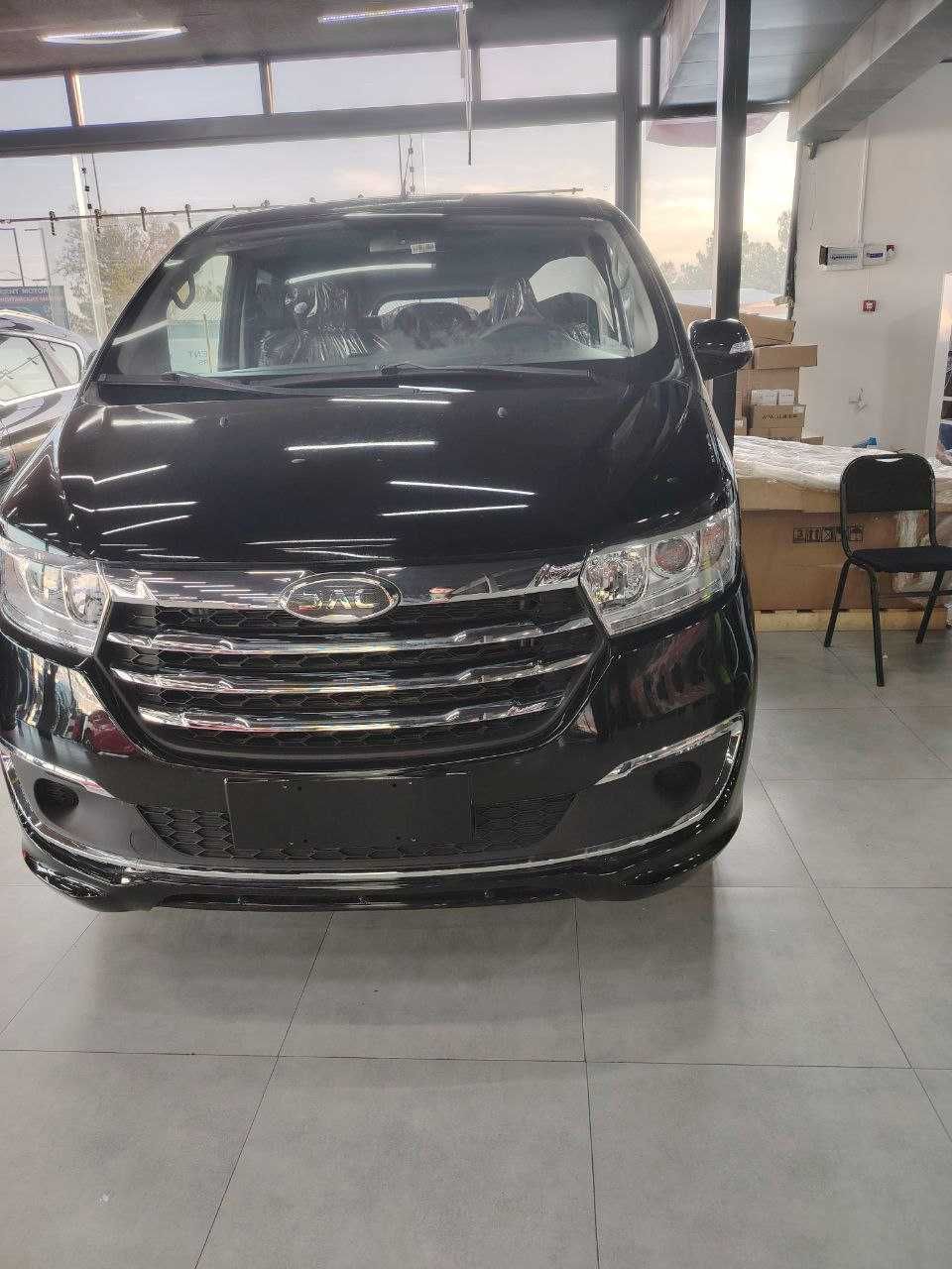 jac m3 , minivenimiz nalichida tayyor