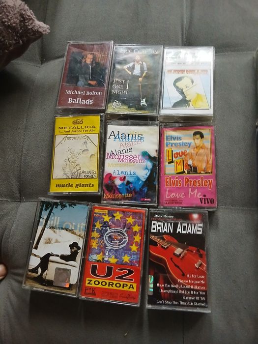 Casete rock divese titluri