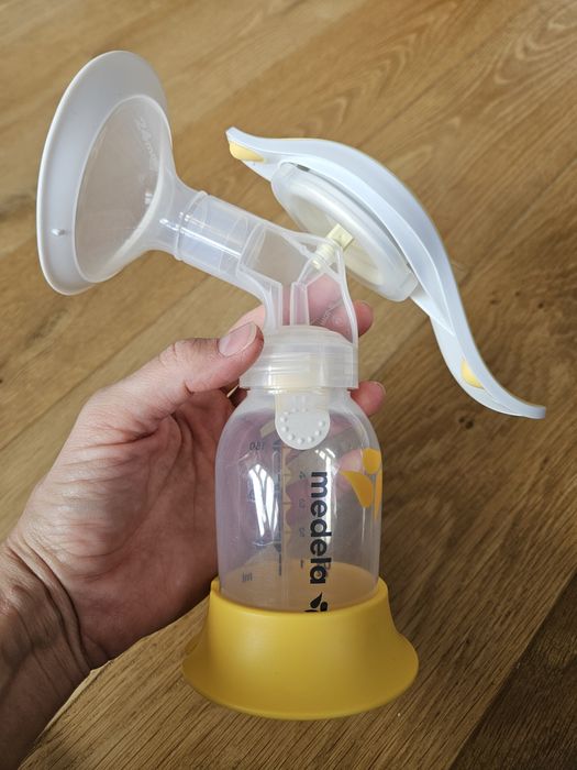 Ръчна помпа за кърма Medela Harmony