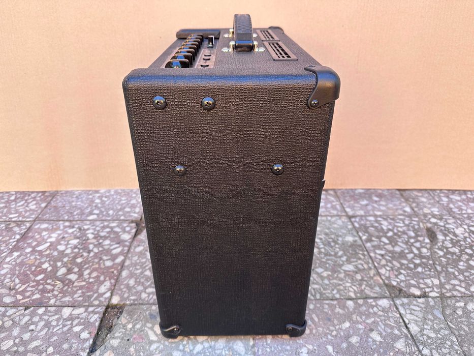 Amplificator cu modelare chitara VOX AD30VT Valvetronix 30W 10"