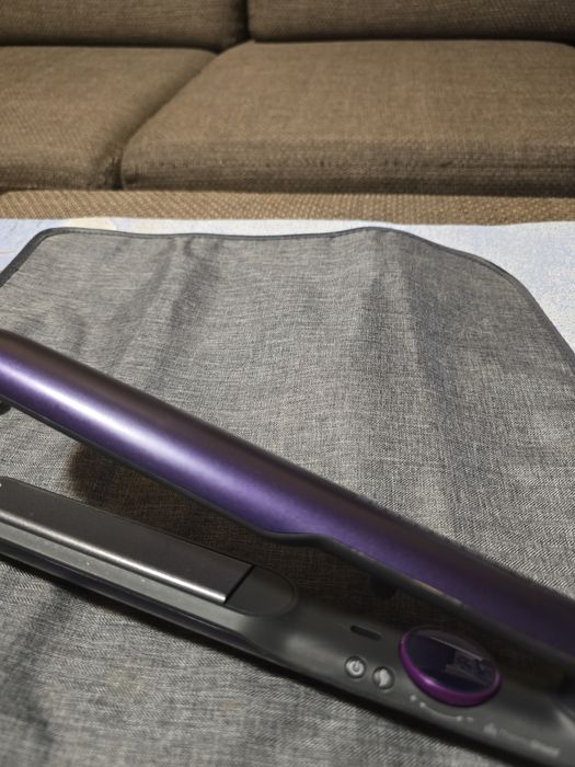 Philips преса за изправяне на коса