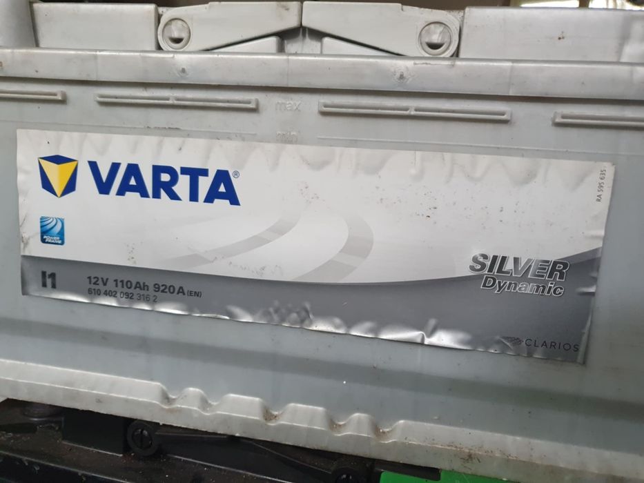 Acumulatori auto 12v