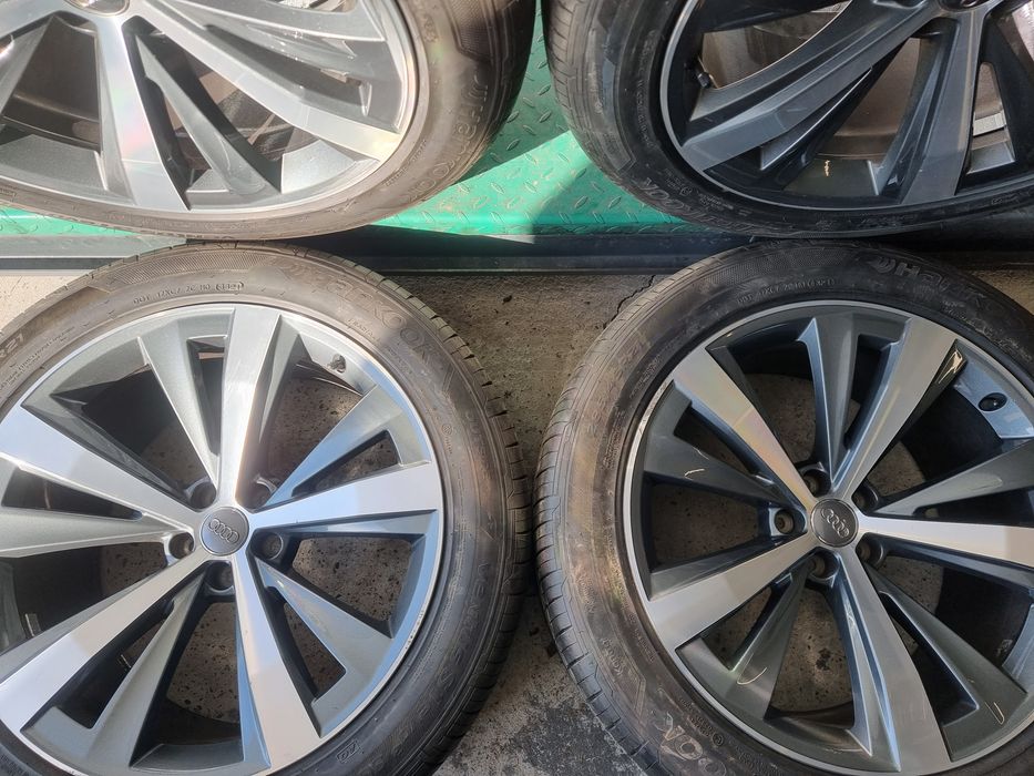 Jante originale Audi R21 Q8 SQ8 Q7 SQ7 complet echipate