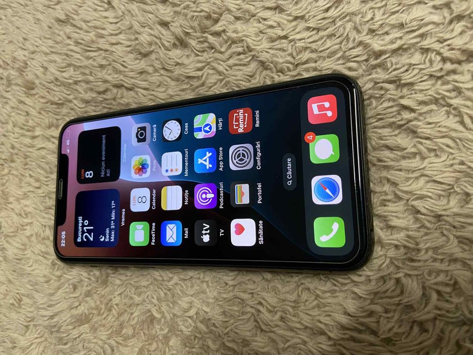 Se vinde iphone 11 pro 256 GB telefonul este ca nou