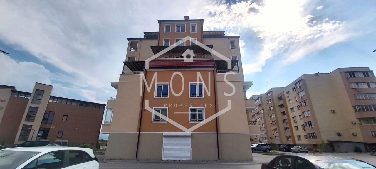 Продава се Многостаен апартамент в Севлиево - 173 кв.м за 694 €/кв.м - Снимка #2