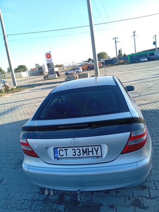 Vând Mercedes C200 CDi
