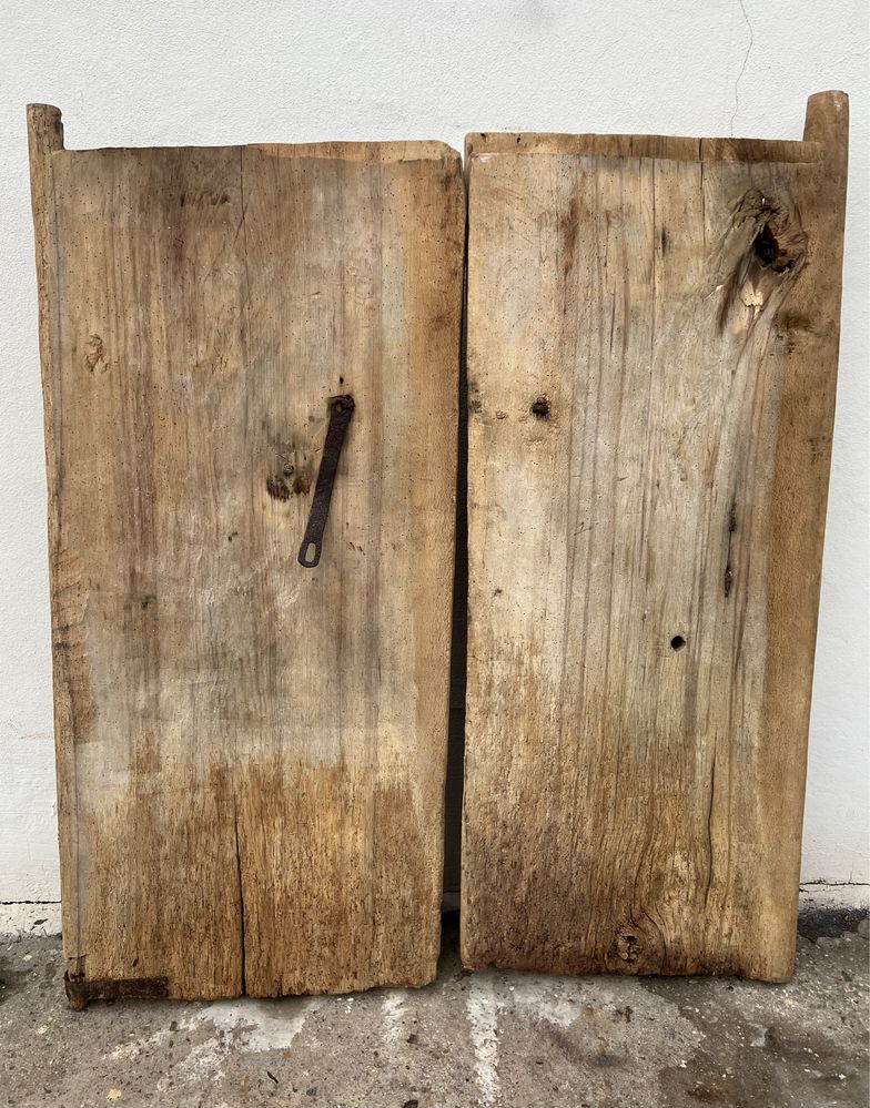 Usa dubla veche taraneasca lemn zavor dintr-o bucata