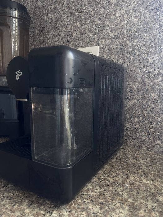Aparat de cafea Tchibo Cafissimo – ca nou + capsule