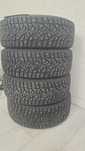 Продам зимние шипованную шины Bridgestone