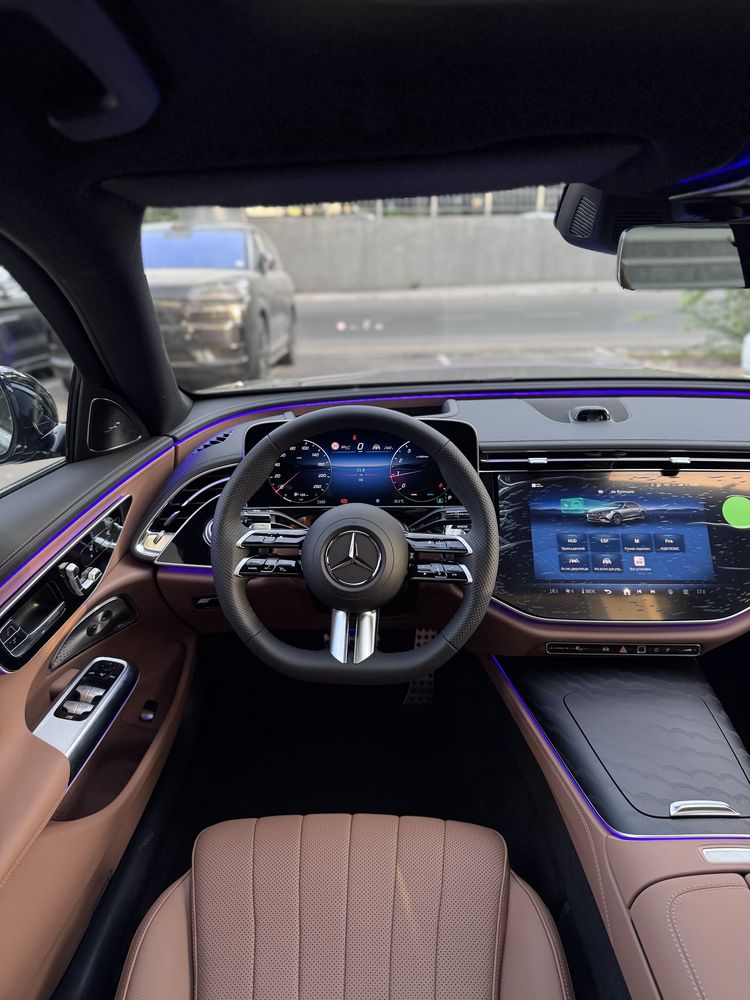 Mercedes Benz W214 E 300 4 Matic
