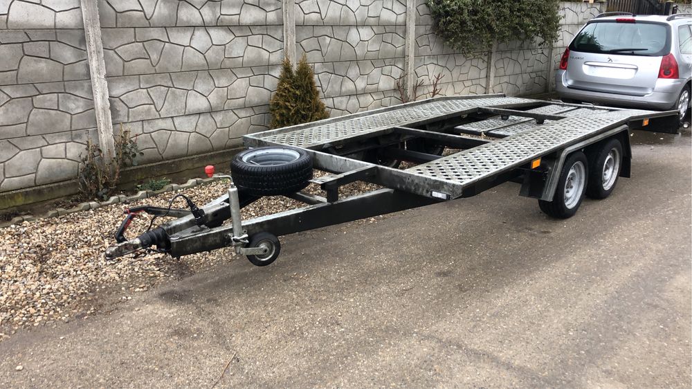 Inchiriez trailer / platforma 90 Ron / 24 ore