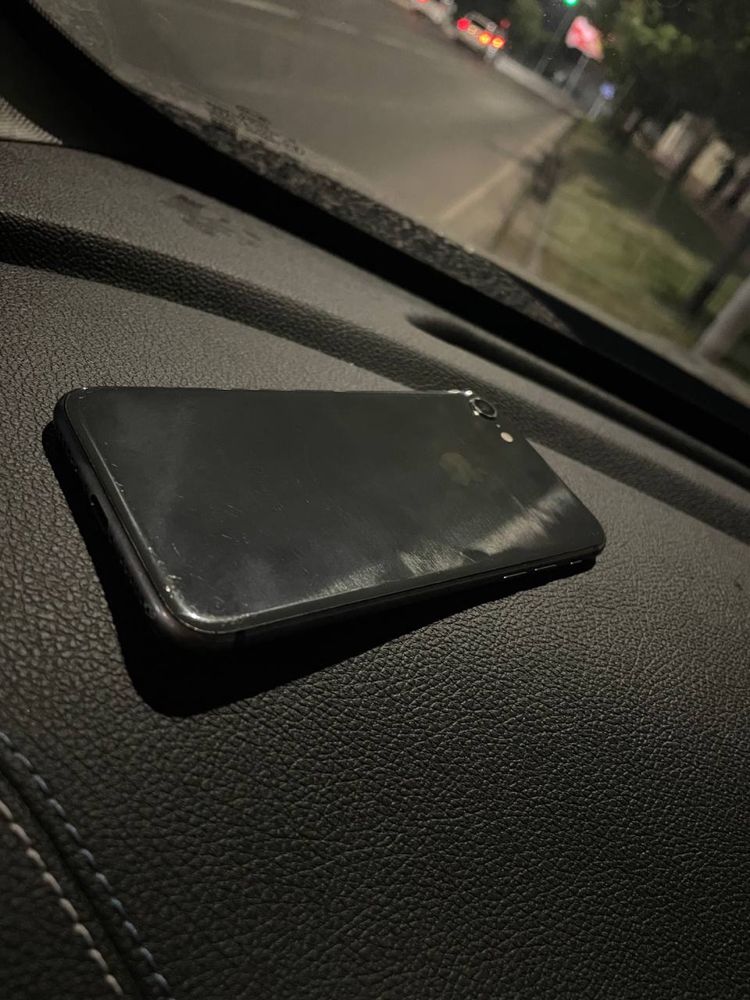 iPhone 8 sotiladi aybi yo
