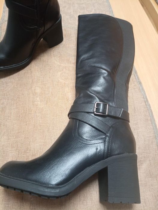 Дамски зимни ботуши