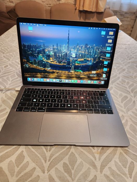 MacBook air 13 /2019/