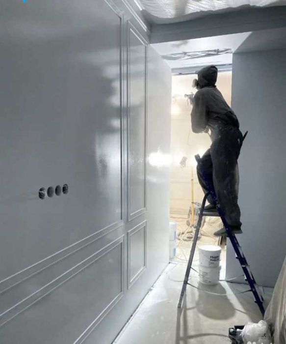 Левкас. Шпаклевка.  Покраска стен и потолков. Покраска краскопультом.