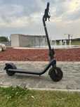 Trotineta electrica NINEBOT KickScooter E2 Plus, 8.1 inch, negru
