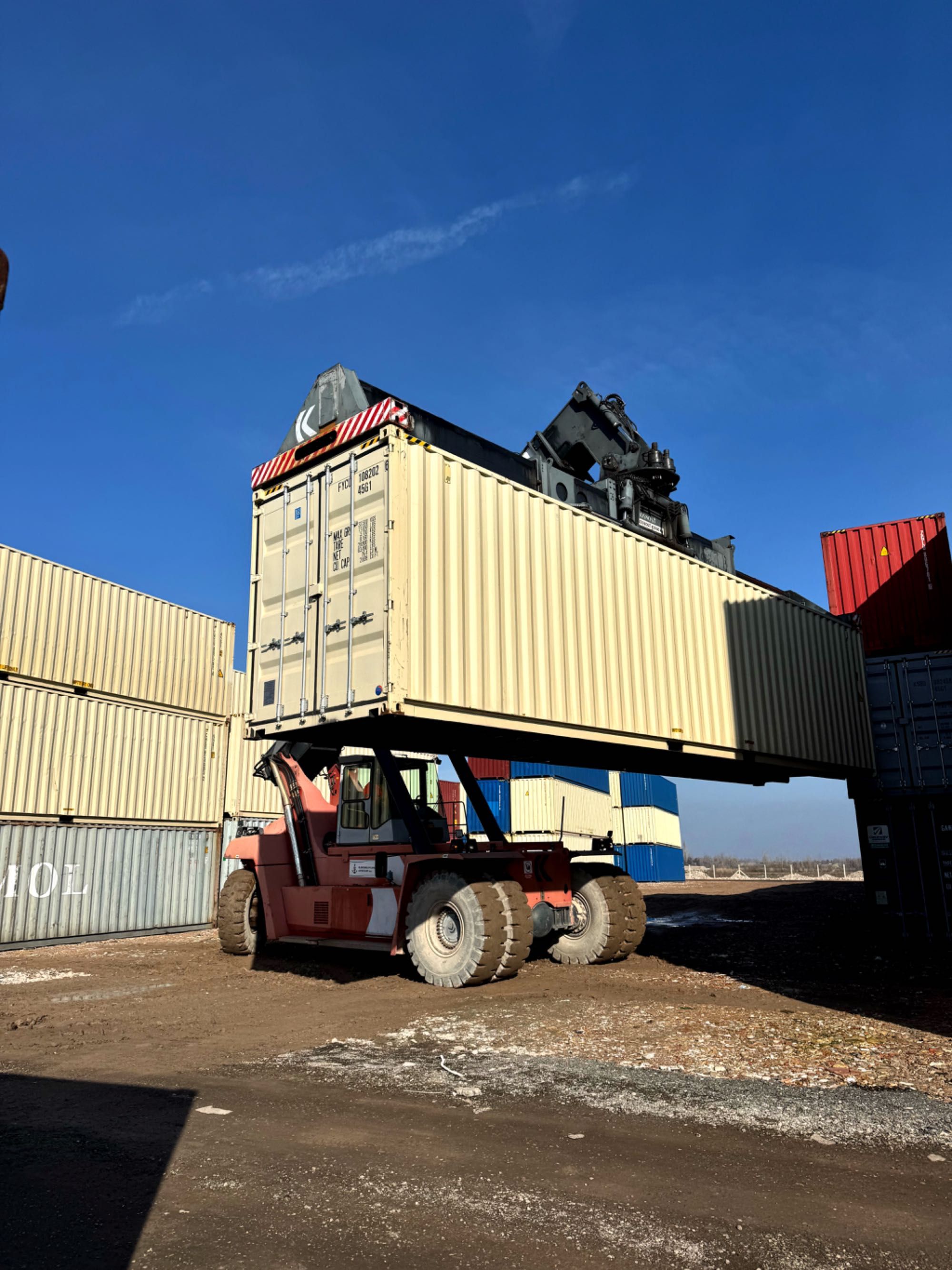 Containere 40 High Cube seminoi de vanzare