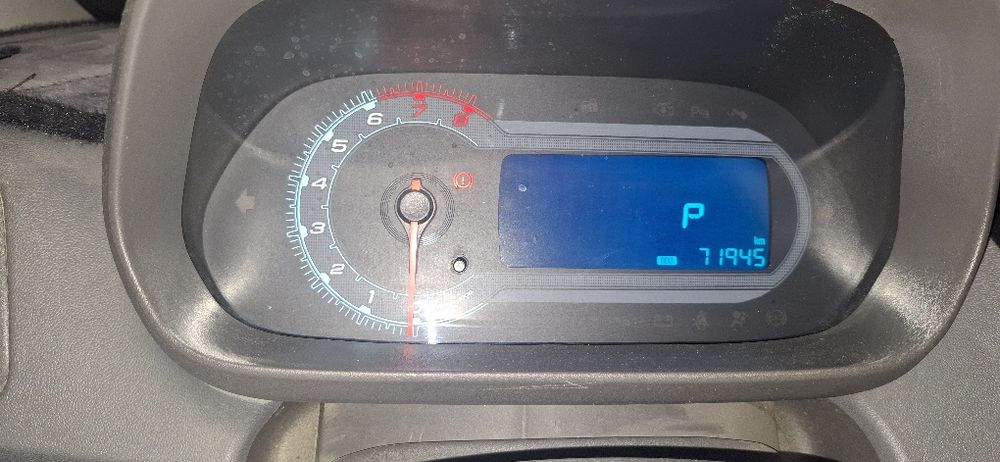 Шевралет Кобалт сотилади.