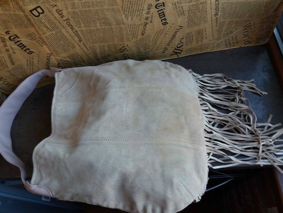 дамска чанта,велурена торба с ресни-естествен велур,кожа