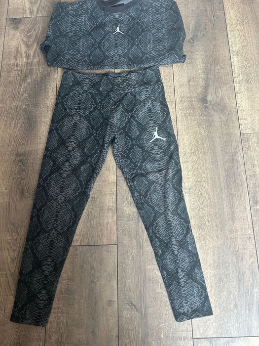 Дамски комплект джордан