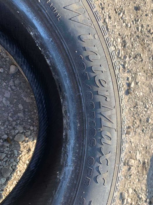 2 бр Зимни Гуми Maxis 195/60 R16 DOT 2805 грайфер 5мм ном 19