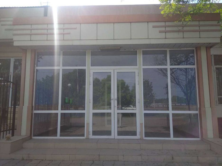 Гулистон-Тошкент трассаси бўйида "Оқ-олтин" МФЙда тўйхона сотилади