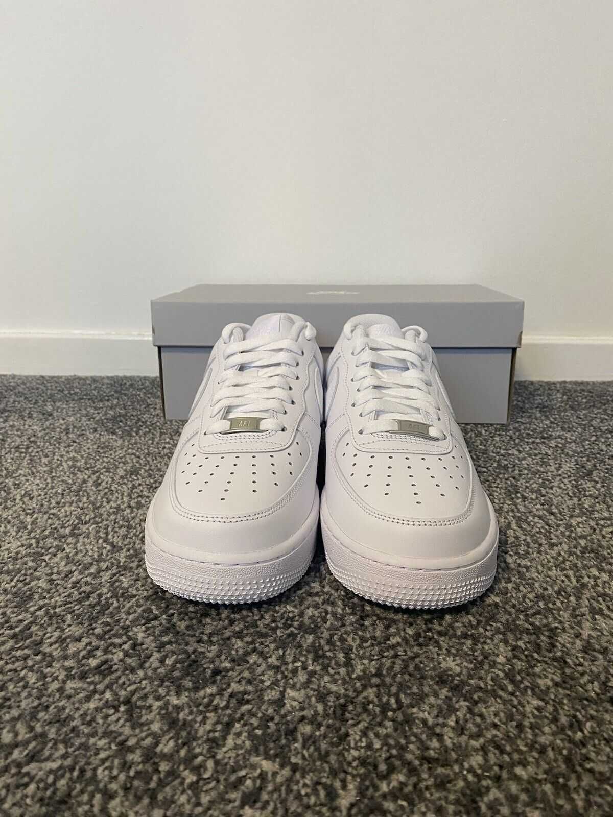 Adidasi Trainers Air Force 1 Nike Low Triple White