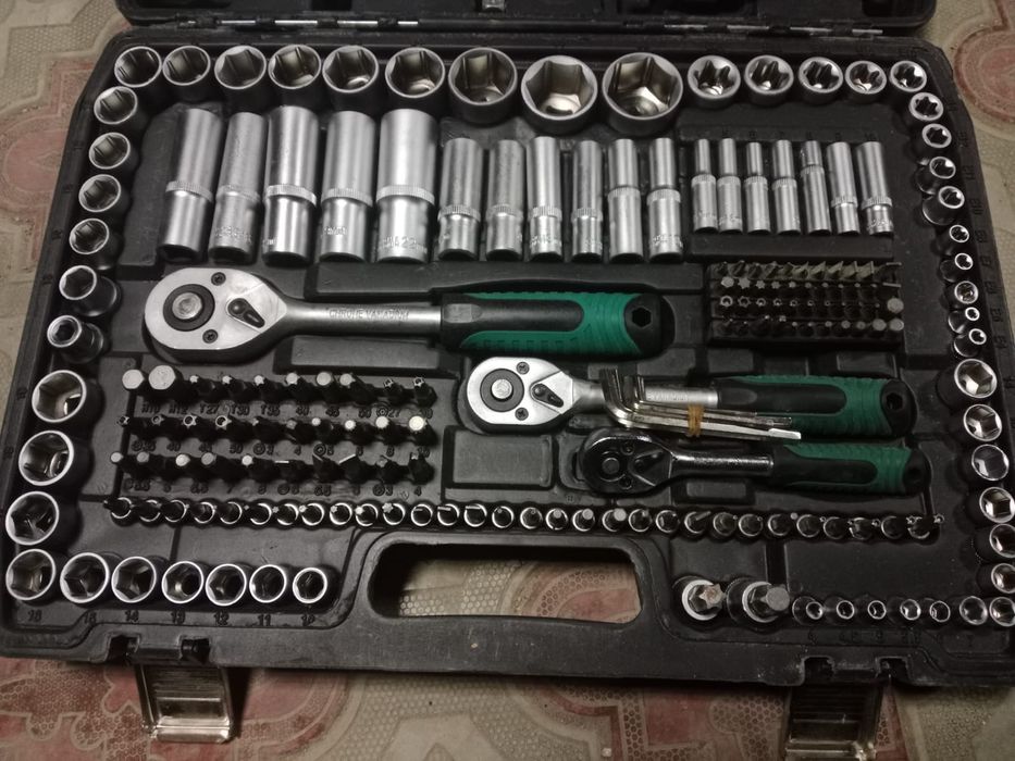 Набор ключей 216 предмет