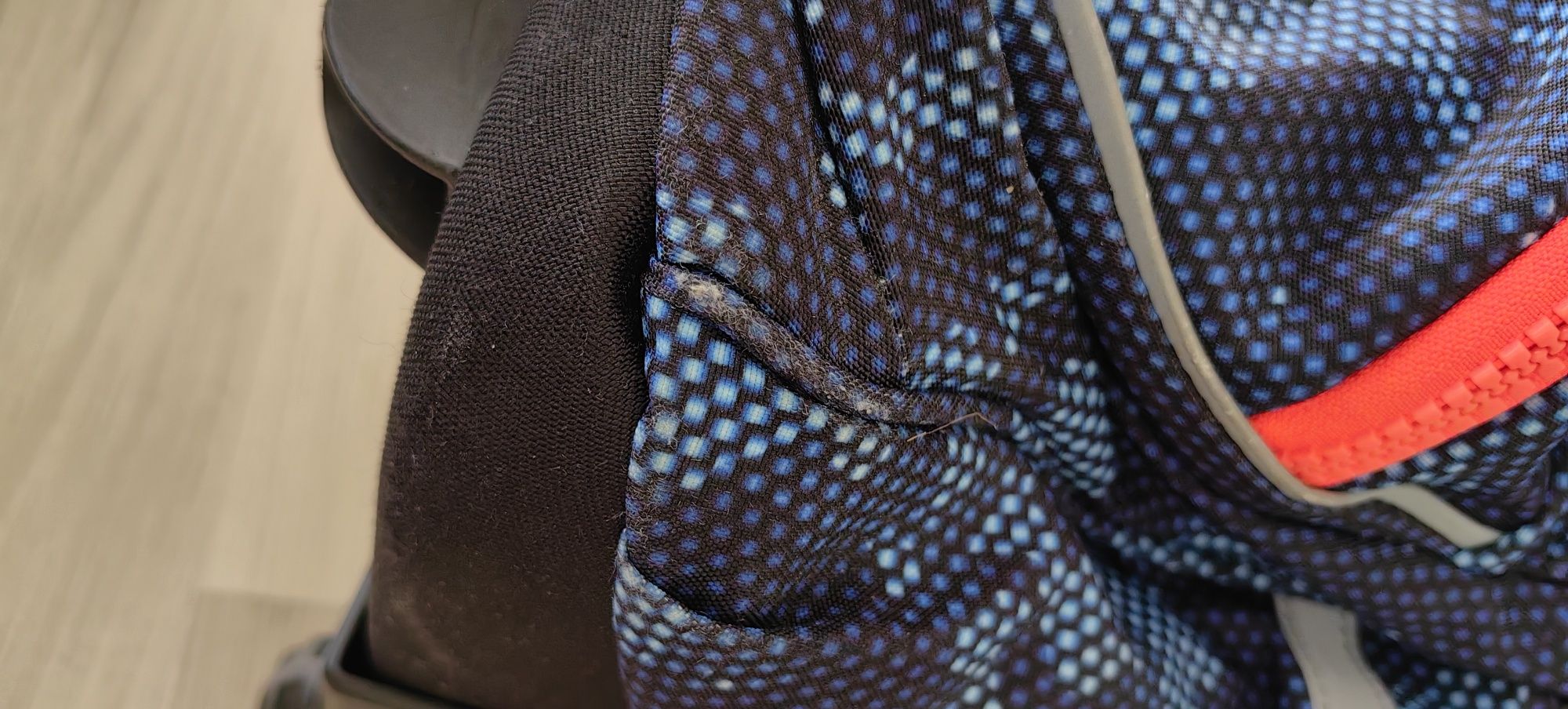 Детска ученическа раница на колелца COOLPACK + подарък несесер