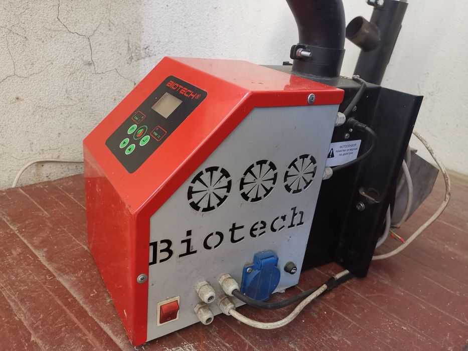 Пелетна горелка Biotech 35kW, със шнек и бункер