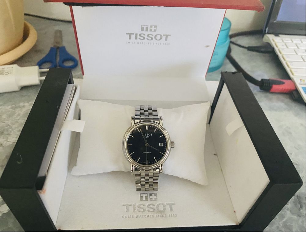 Продам часы оригинал Tissot